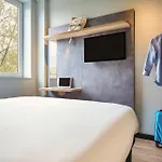 Ibis Budget Nantes Ouest Atlantis מלון Couëron