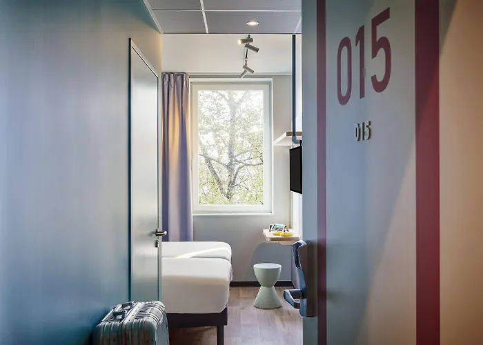 מלון Ibis Budget Nantes Ouest Atlantis 2*