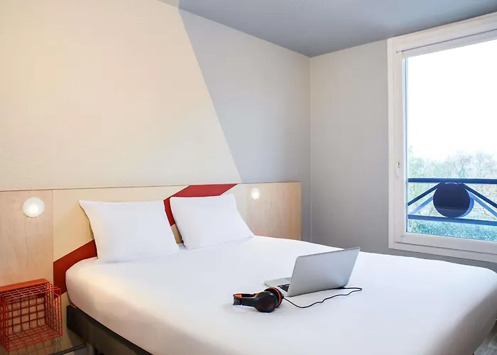 Ibis Budget Nantes Ouest Atlantis מלון
