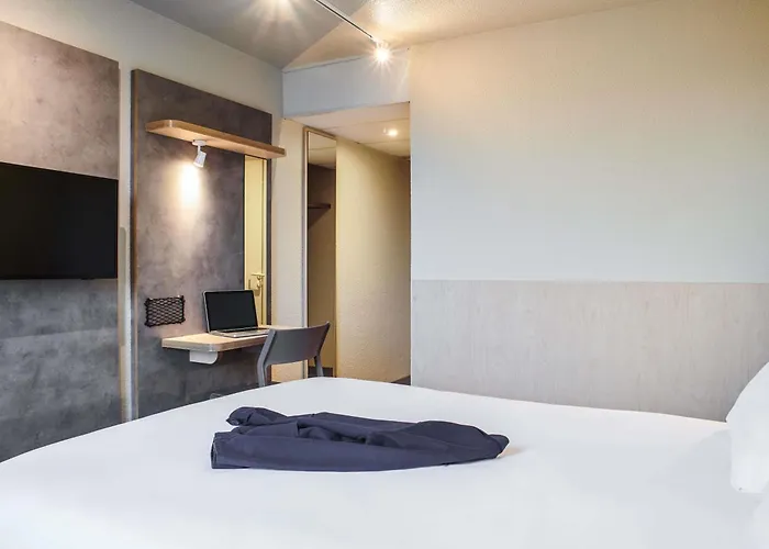 Ibis Budget Nantes Ouest Atlantis מלון 2*